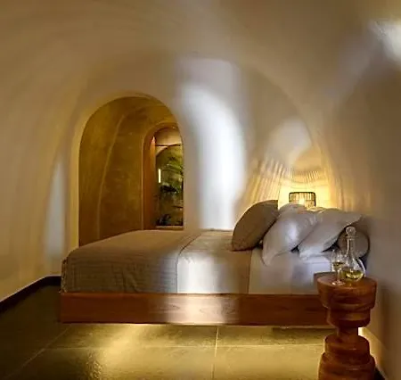Hotell Lotus Cave *